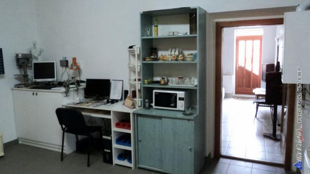 Szerkeszt? és el?készít? helyiség (belülr?l)